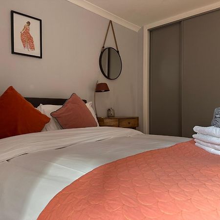 Private Main Door Lovely 2 Bedroom Apartment Edinburgh Exterior photo