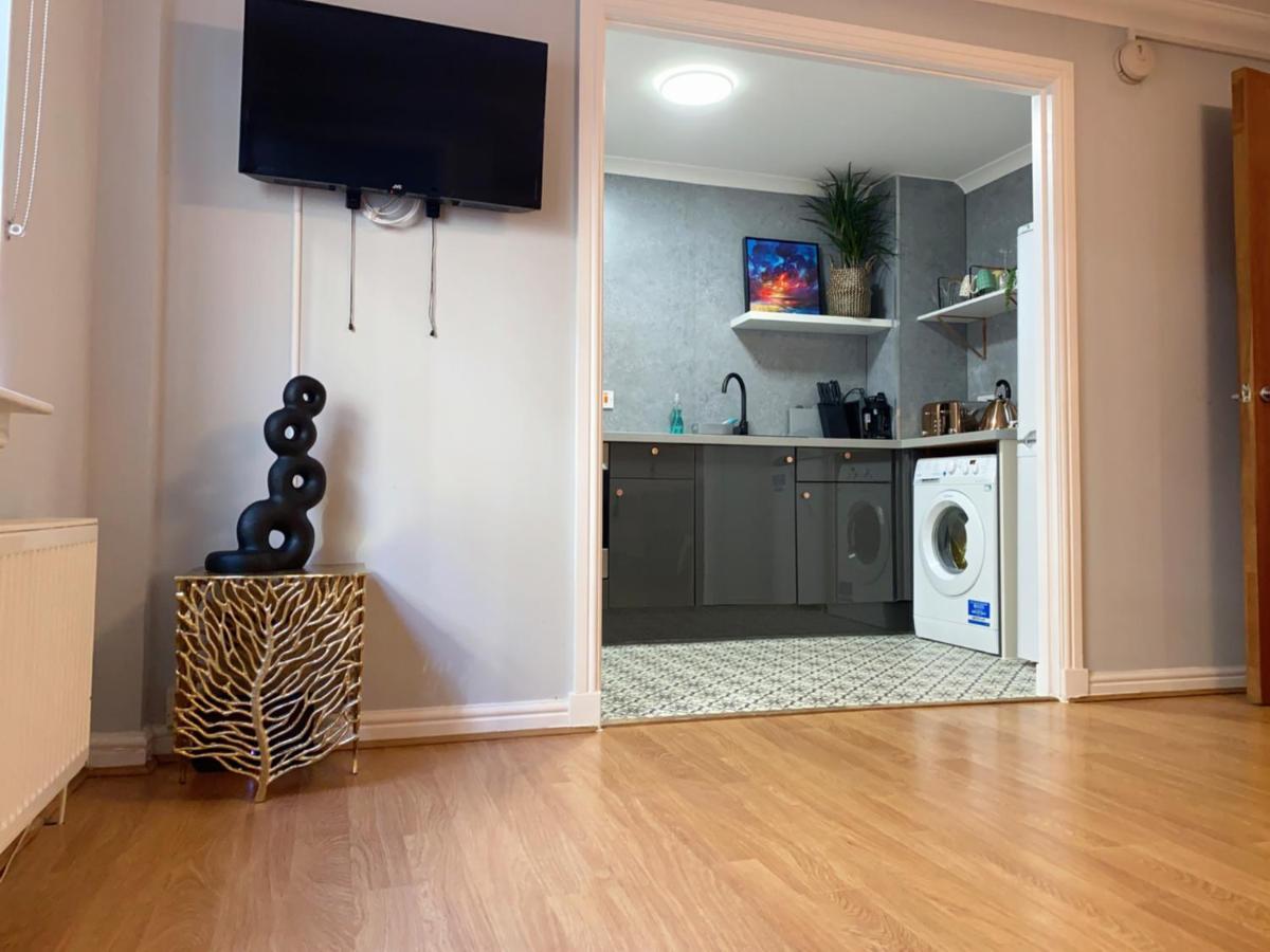 Private Main Door Lovely 2 Bedroom Apartment Edinburgh Exterior photo