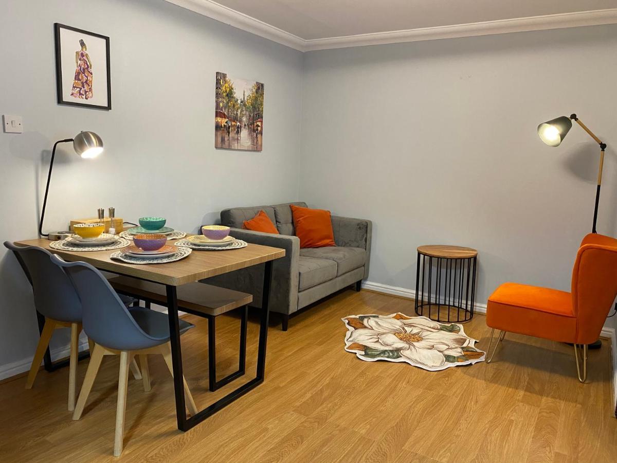 Private Main Door Lovely 2 Bedroom Apartment Edinburgh Exterior photo