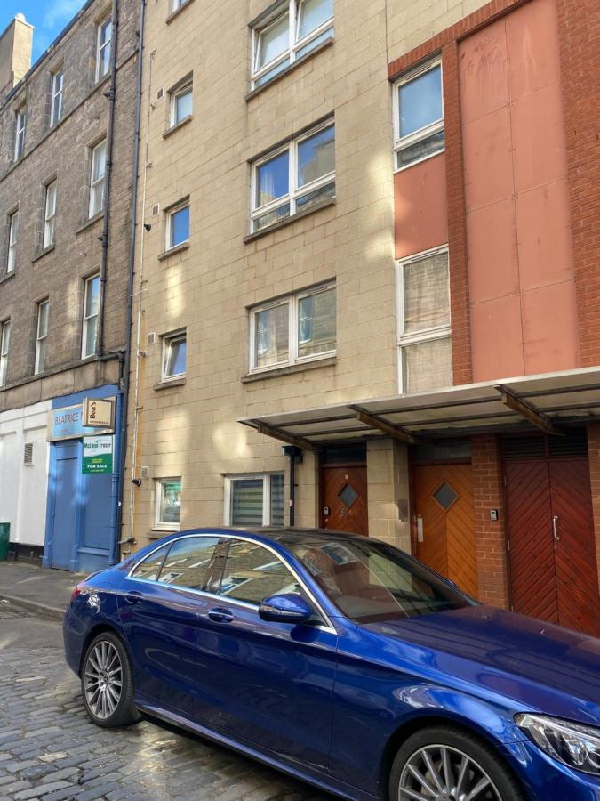 Private Main Door Lovely 2 Bedroom Apartment Edinburgh Exterior photo