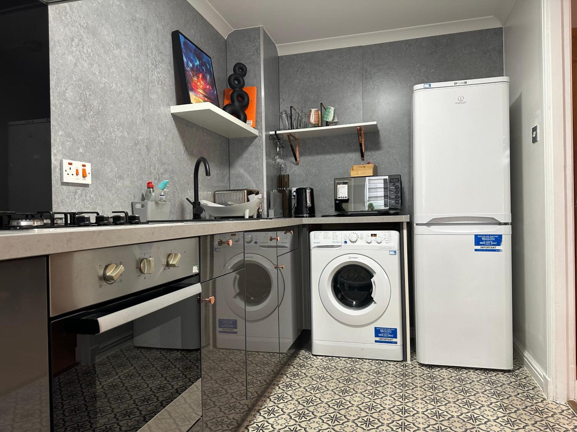 Private Main Door Lovely 2 Bedroom Apartment Edinburgh Exterior photo